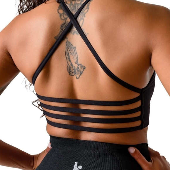 NWOT Kamo Fitness Iris Strappy Sports Bra - Picture 2 of 3